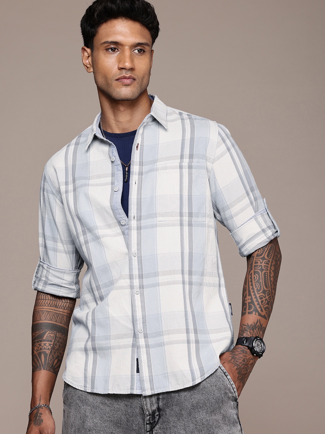 

The Roadster Life Co. Checked Roll-Up Sleeves Pure Cotton Casual Shirt, Blue