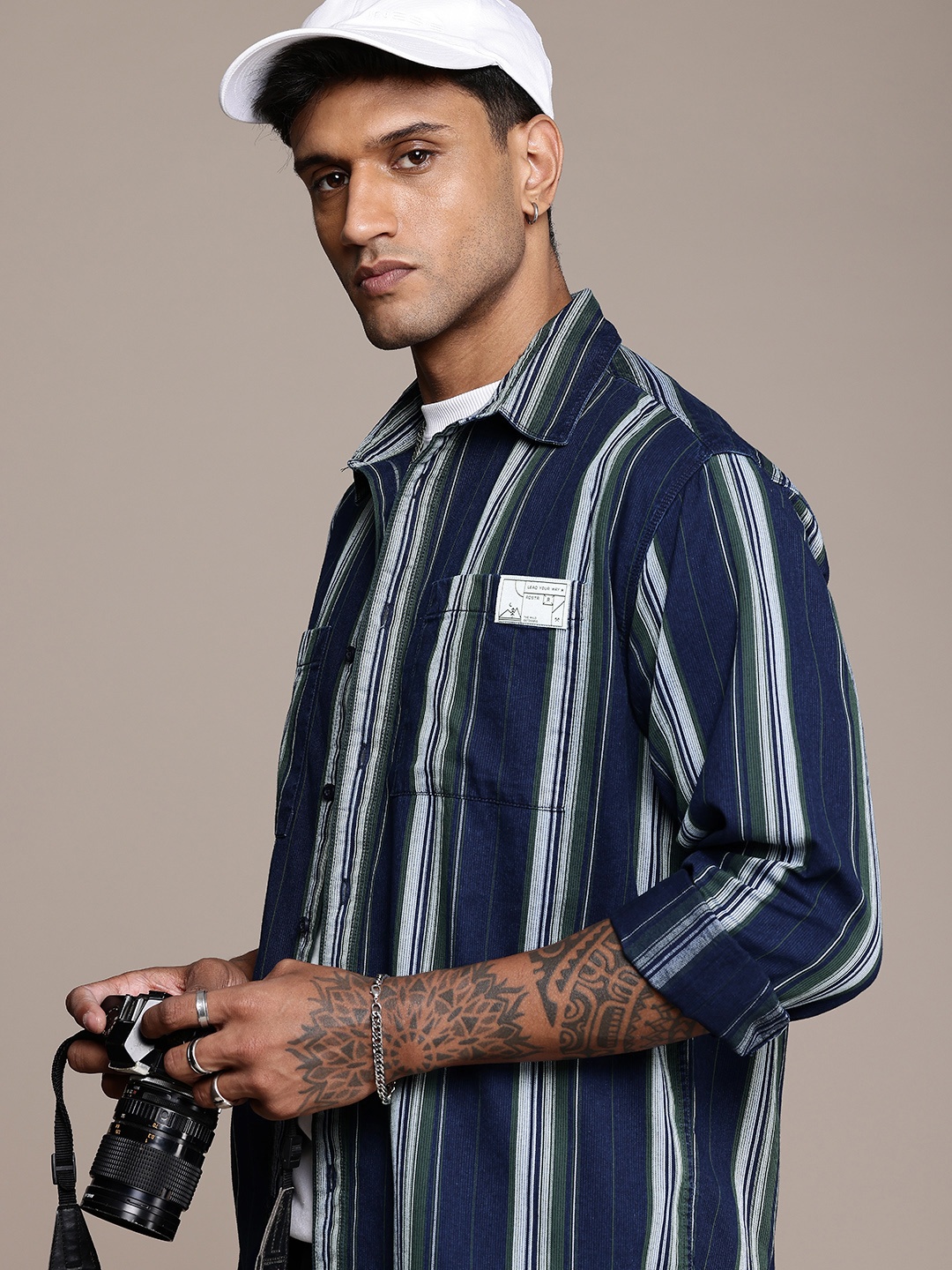 

The Roadster Life Co. Pure Cotton Striped Relaxed Fit Casual Shirt, Navy blue