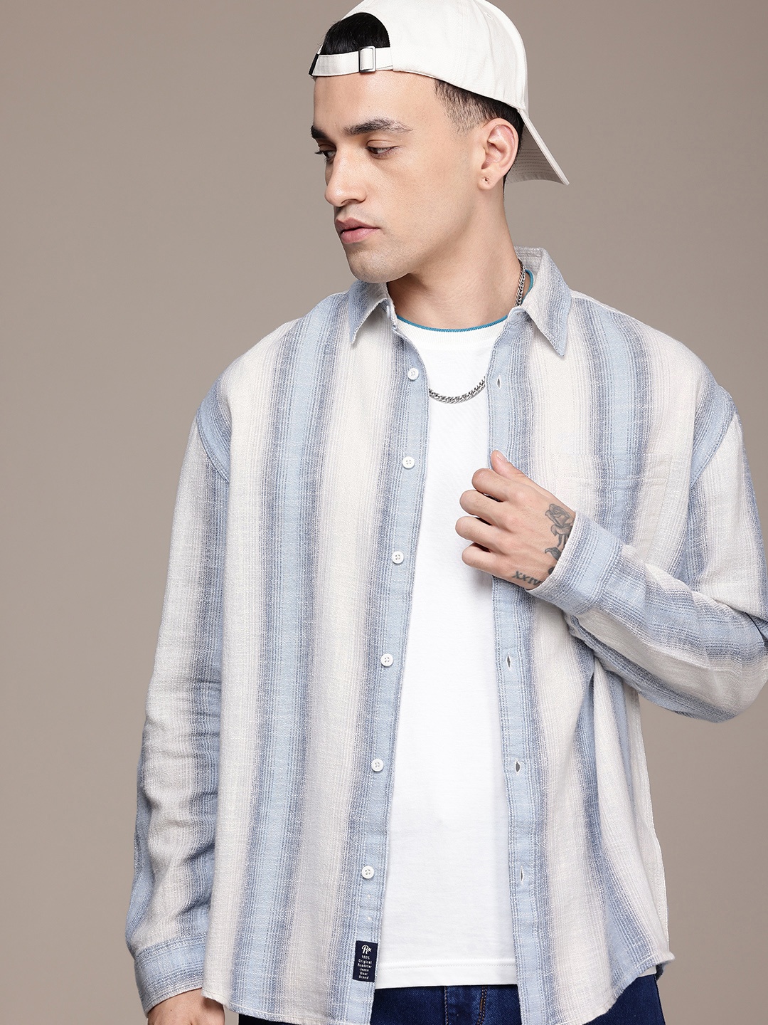 

The Roadster Life Co. Relaxed Fit Vertical Stripes Knitted Pure Cotton Casual Shirt, Off white