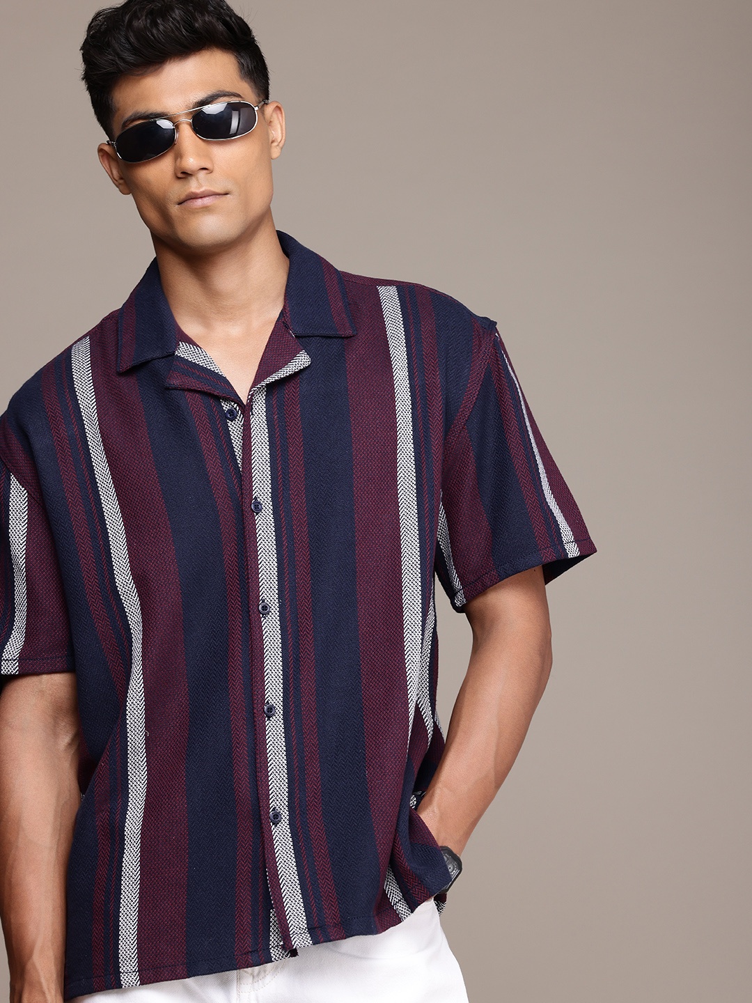 

The Roadster Life Co. Self-Striped Drop-Shoulder Relaxed Fit Casual Shirt, Navy blue