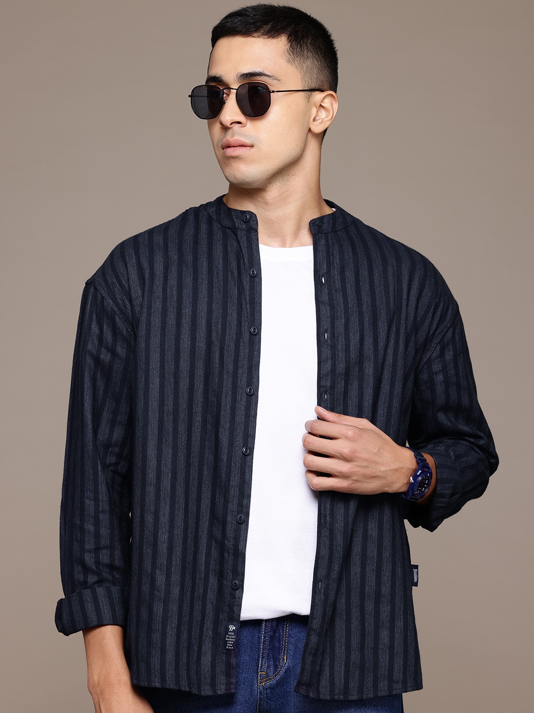 

The Roadster Lifestyle Co. Relaxed Fit Striped Casual Shirt, Navy blue