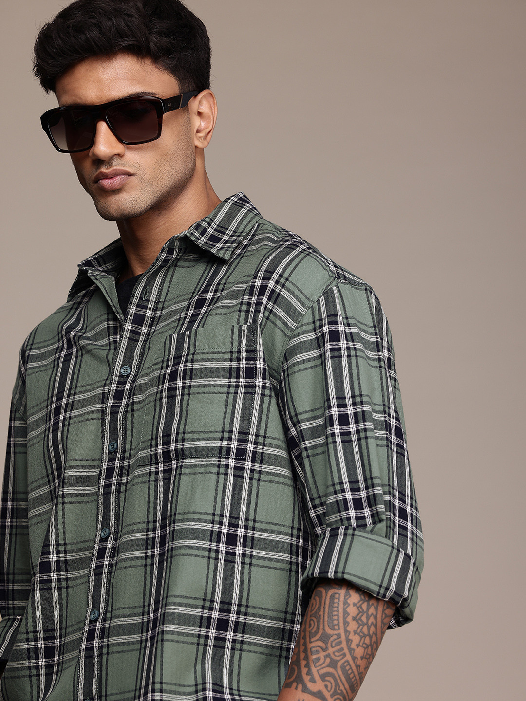 

The Roadster Life Co. Pure Cotton Tartan Checks Opaque Relaxed Fit Casual Shirt, Green
