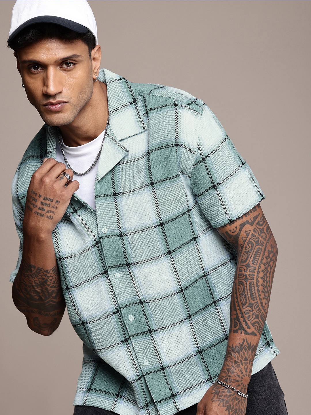 

The Roadster Life Co. Checked Drop-Shoulder Sleeves Relaxed Fit Casual Shirt, Blue