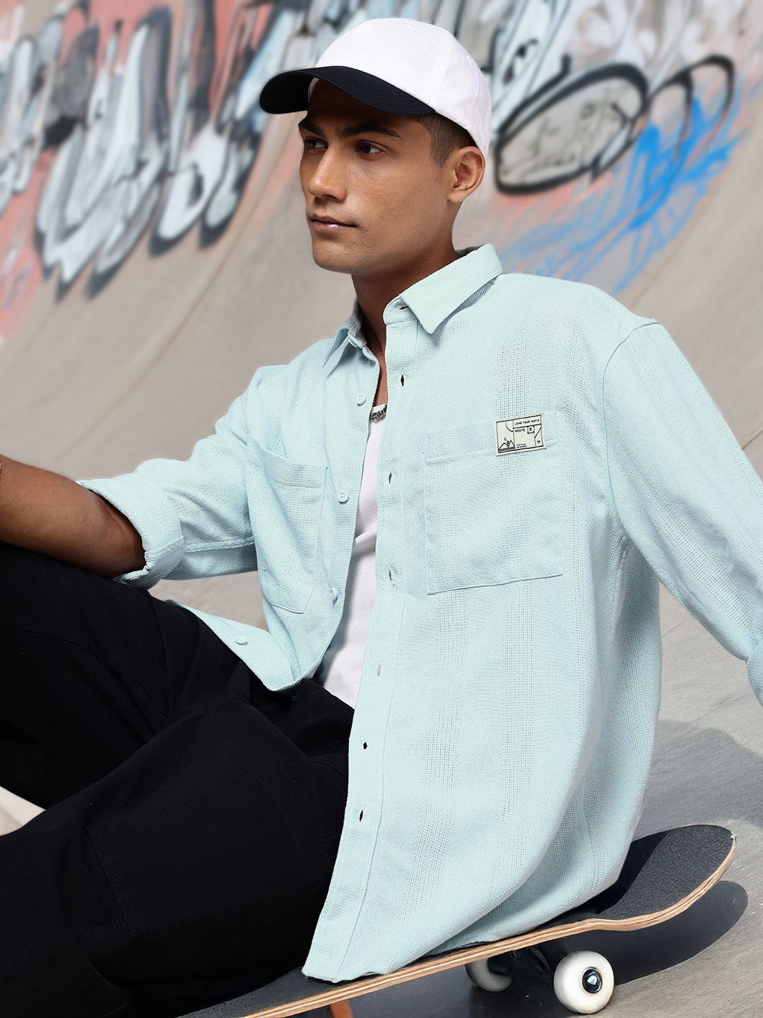 

The Roadster Life Co. Self Striped Cutaway Collar Casual Shirt, Blue