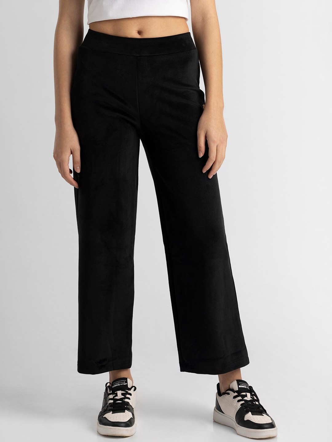 

Van Heusen Women Relaxed Loose Fit Trousers, Black