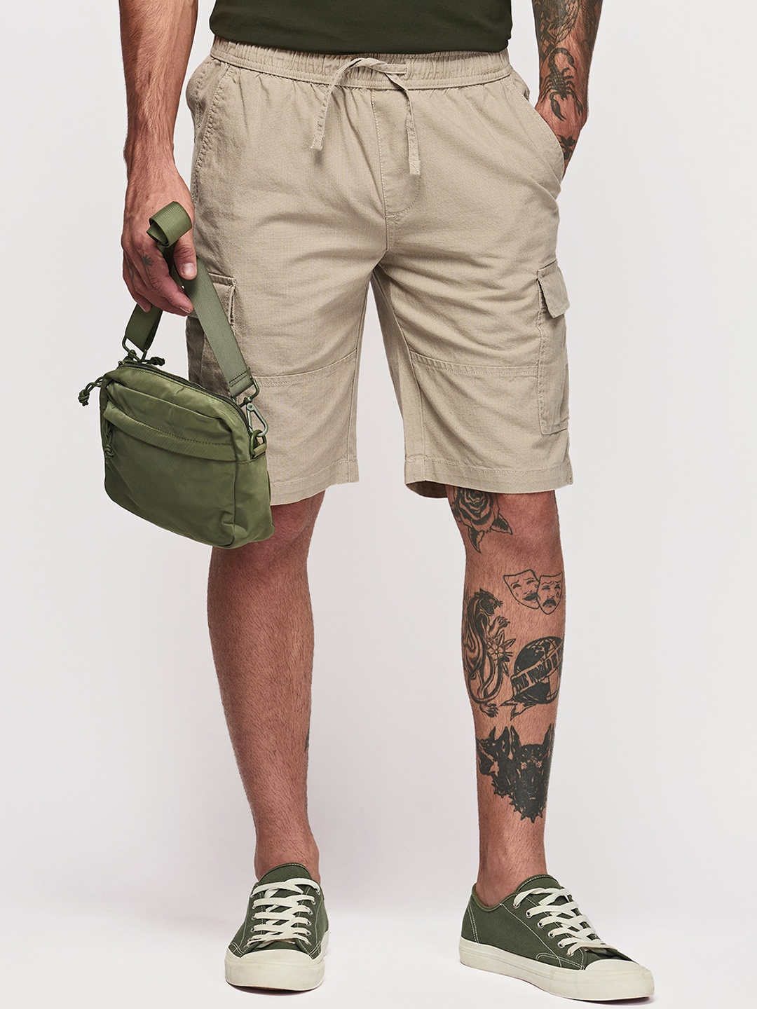 

Red Flame Men Mid Rise Pure Cotton Cargo Shorts, Cream