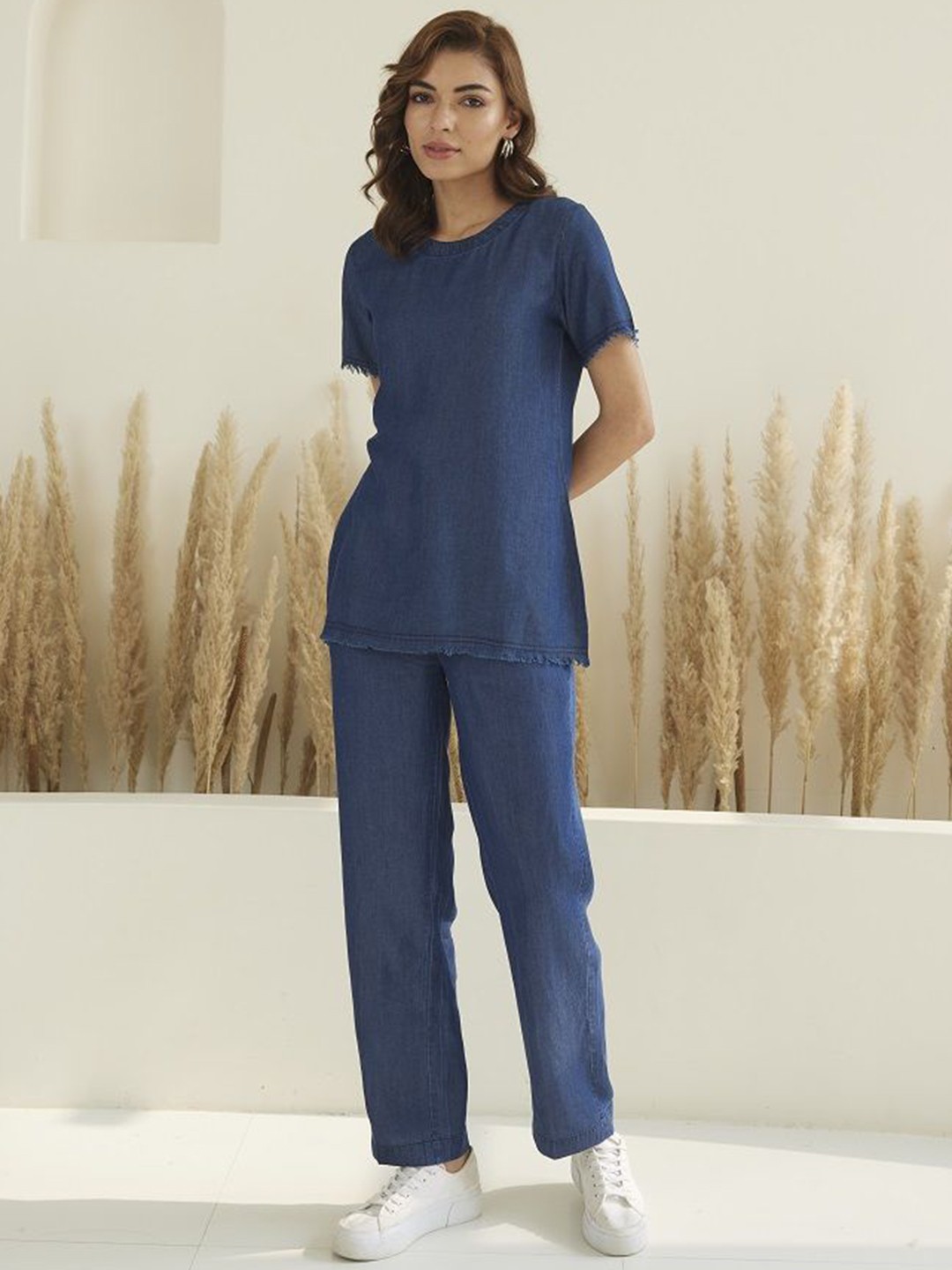 

STADO Women Regular Kurti with Trousers, Blue