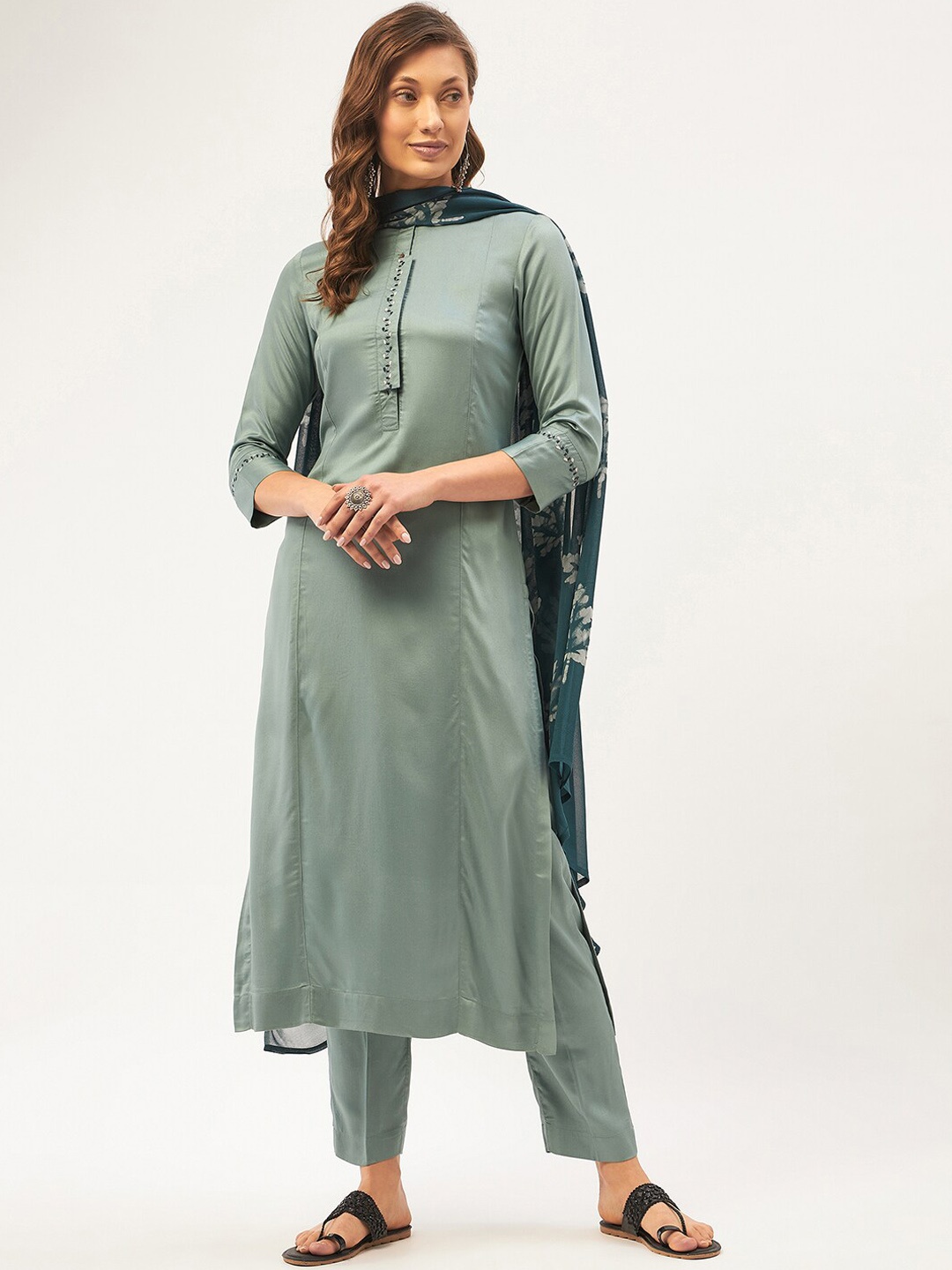 

STADO Women Solid Embroidered Kurta & Trousers With Printed Dupatta, Green