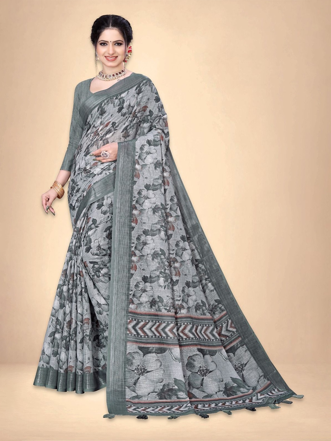 

Abhilasha Floral Pure Linen Banarasi Saree, Grey