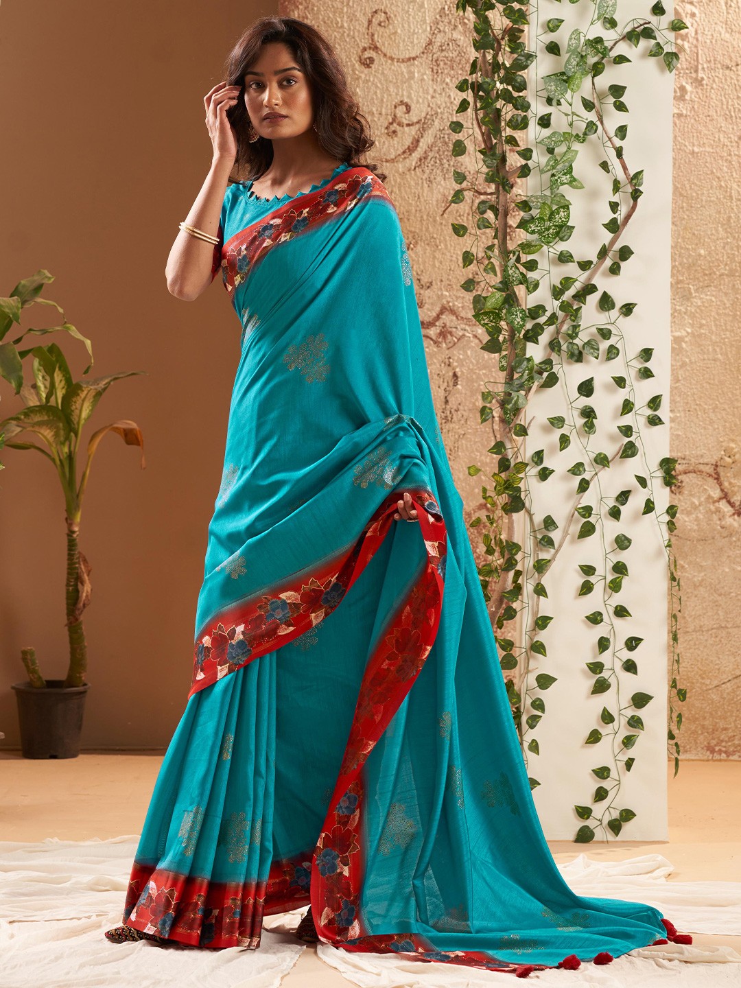

Mitera Floral Printed Beads and Stones Saree, Blue