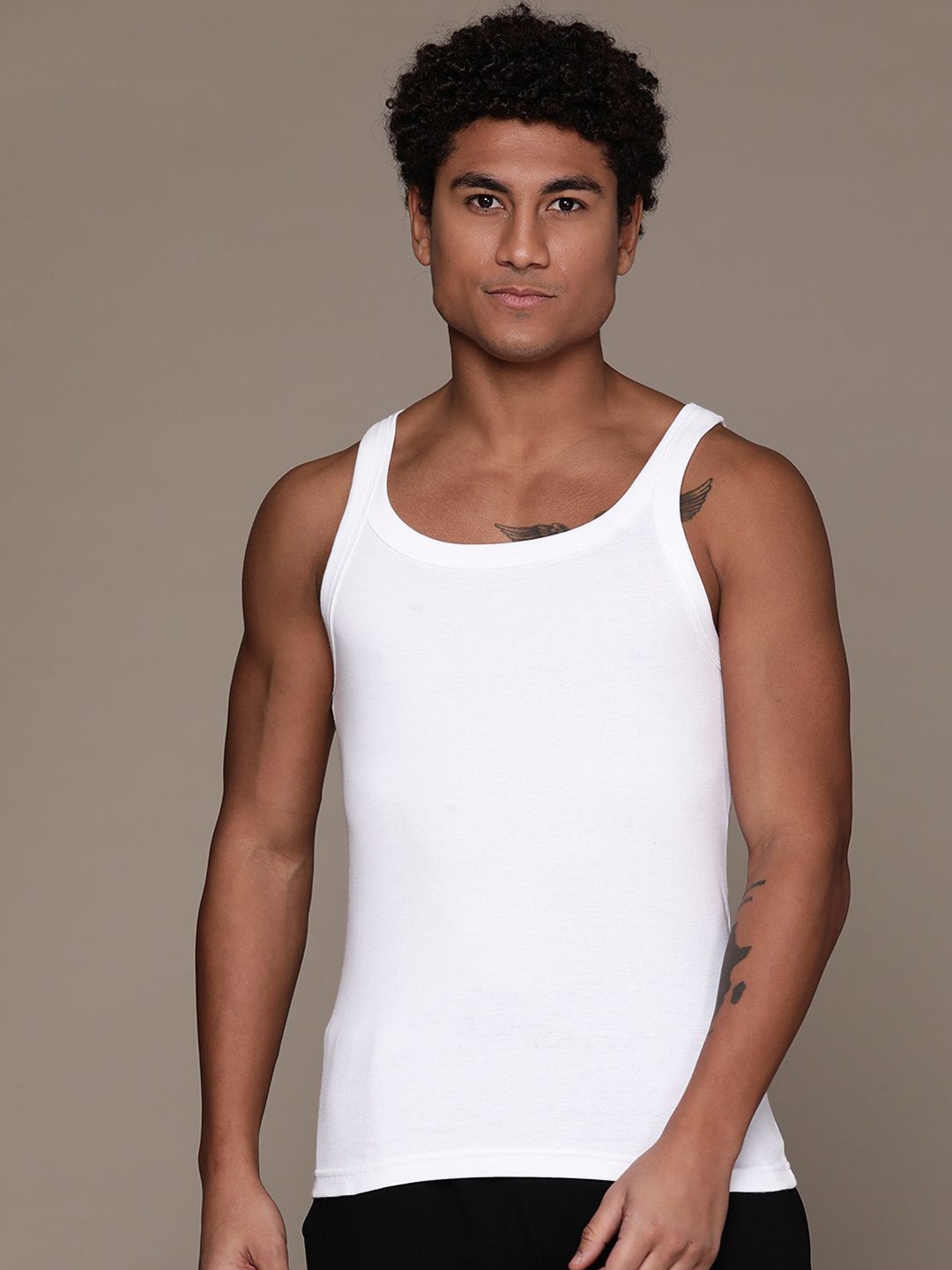 

Roadster Pack of 2 Men Solid Innerwear Vests, White