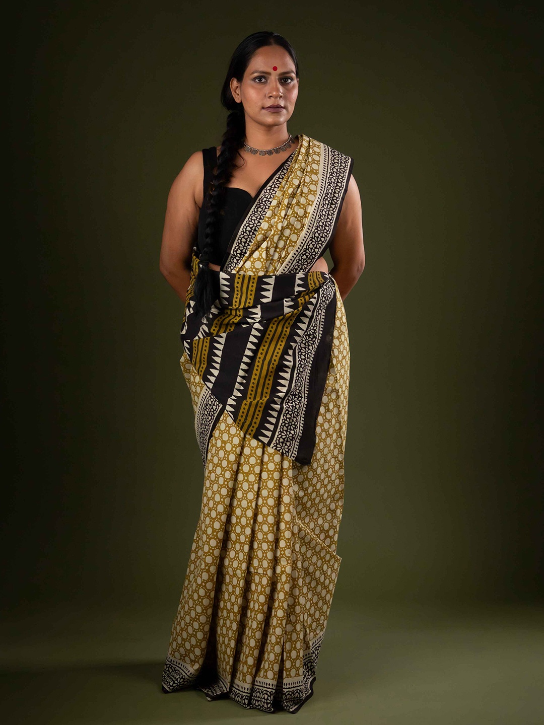 

De Loom Polka Dot Pure Cotton Block Print Saree, Brown