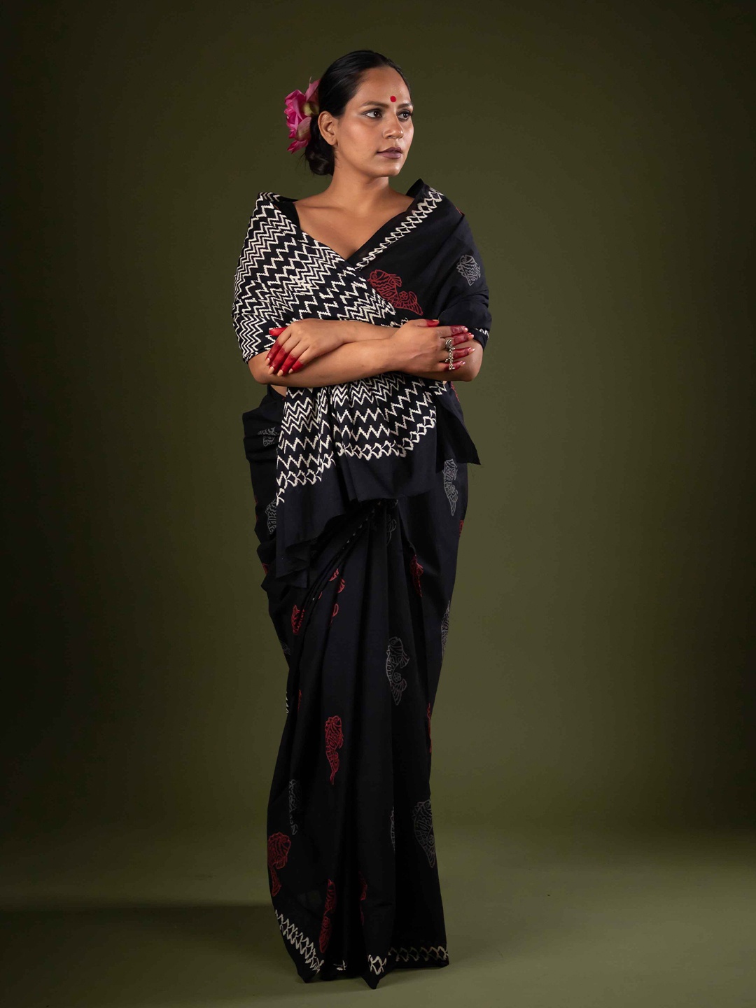 

De Loom Ethnic Motifs Pure Cotton Block Print Saree, Black