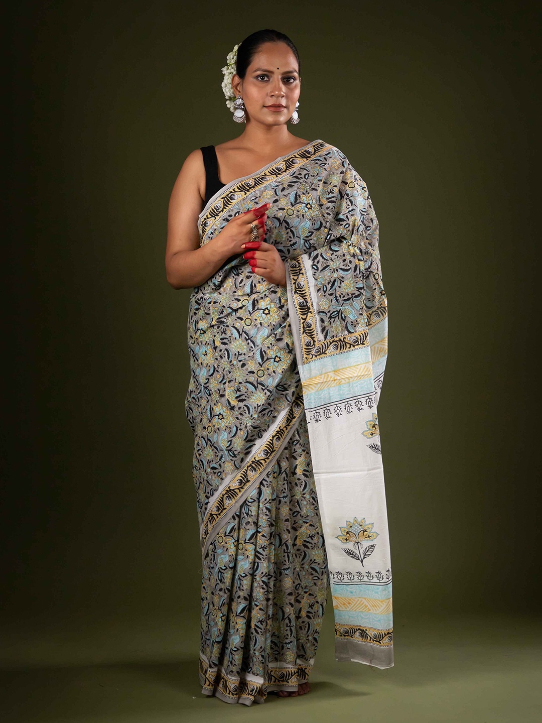 

De Loom Ethnic Motifs Pure Cotton Block Print Saree, Grey