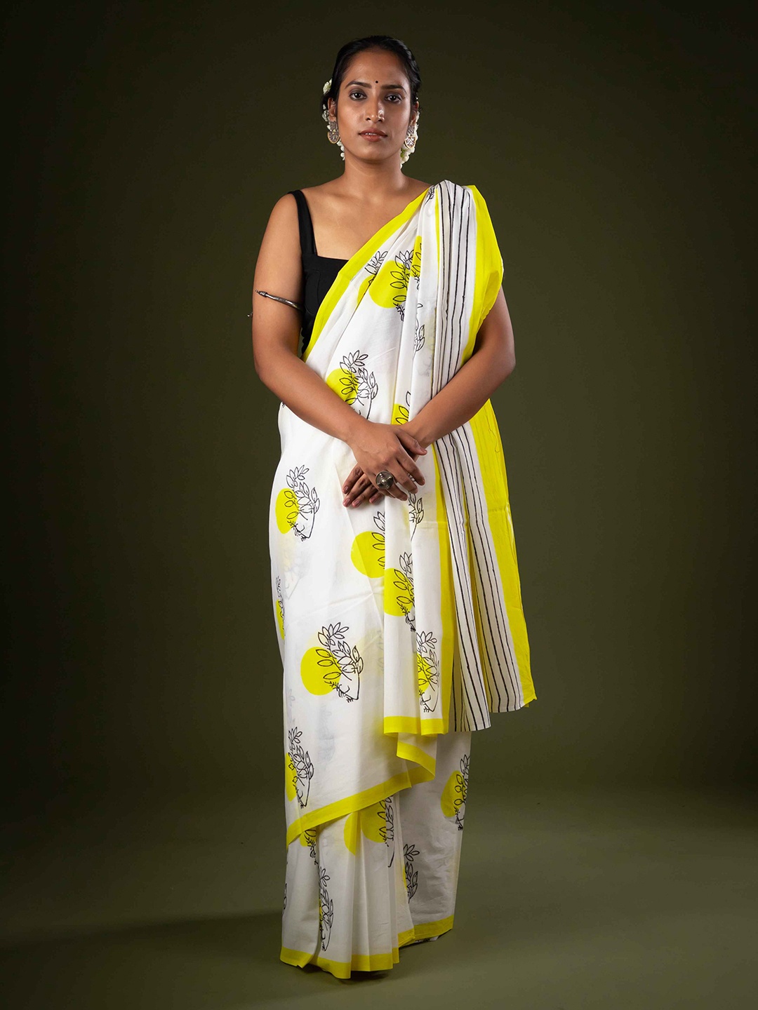 

De Loom Ethnic Motifs Pure Cotton Block Print Saree, Yellow