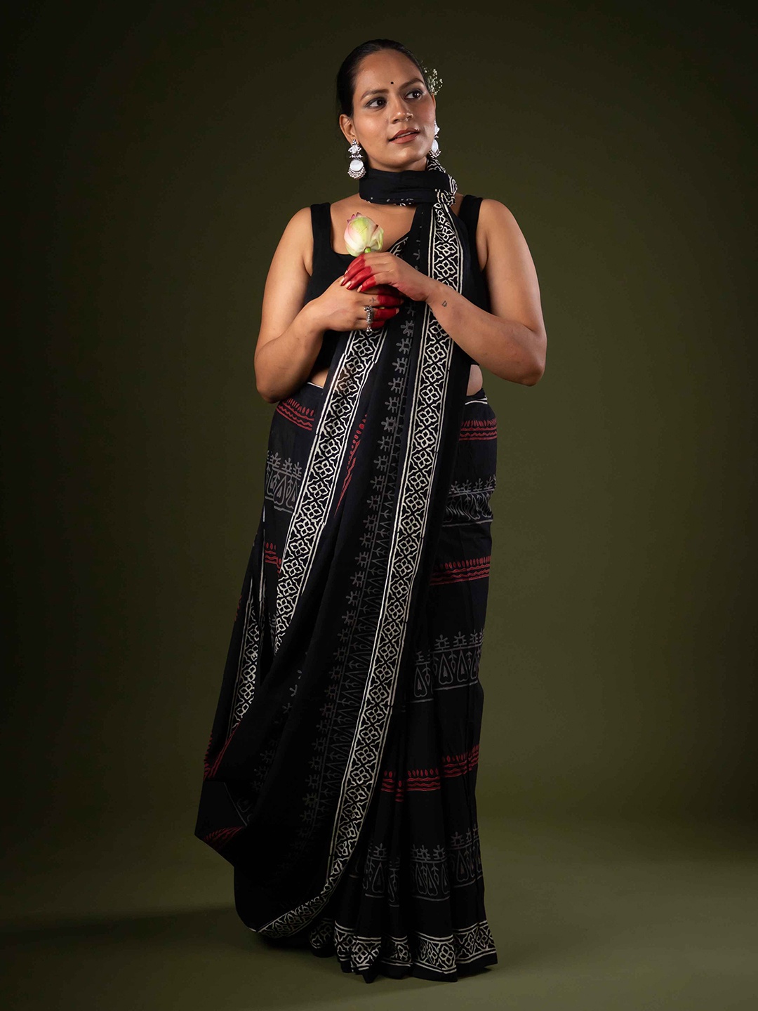 

De Loom Ethnic Motifs Pure Cotton Block Print Saree, Black