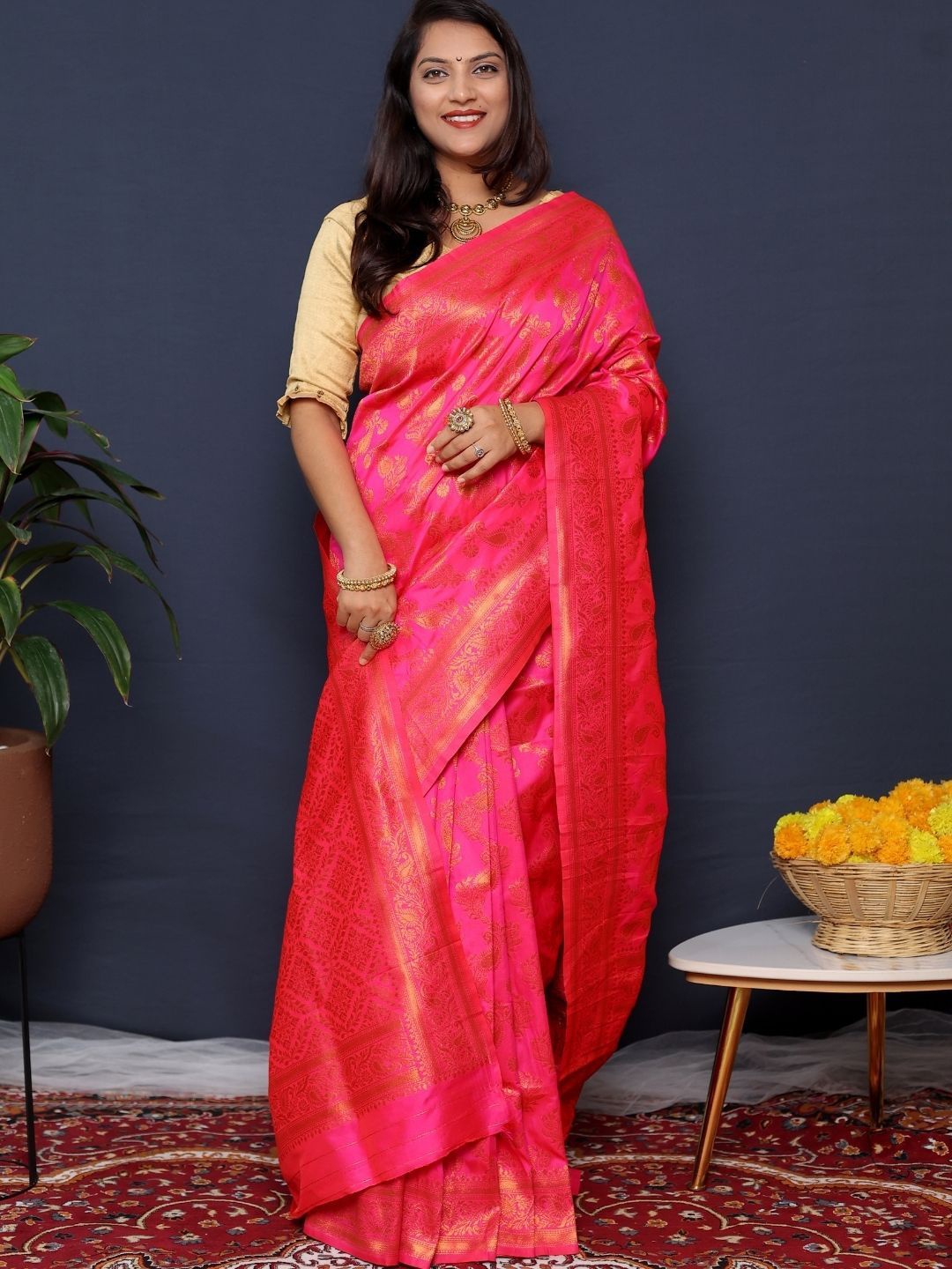 

SGF11 Woven Design Zari Art Silk Kanjeevaram Saree, Pink