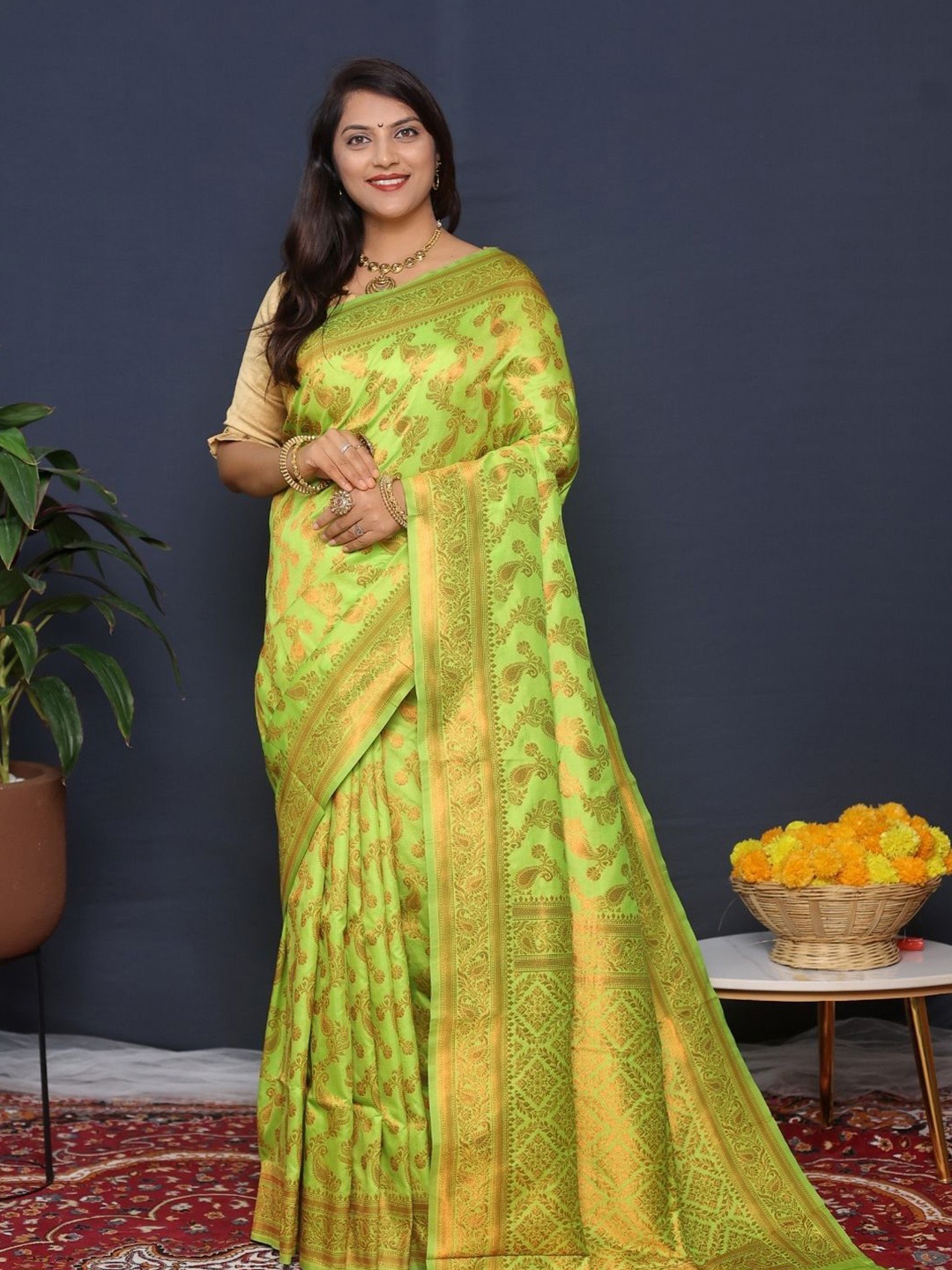 

SGF11 Woven Design Zari Heavy Work Kanjeevaram Saree, Lime green