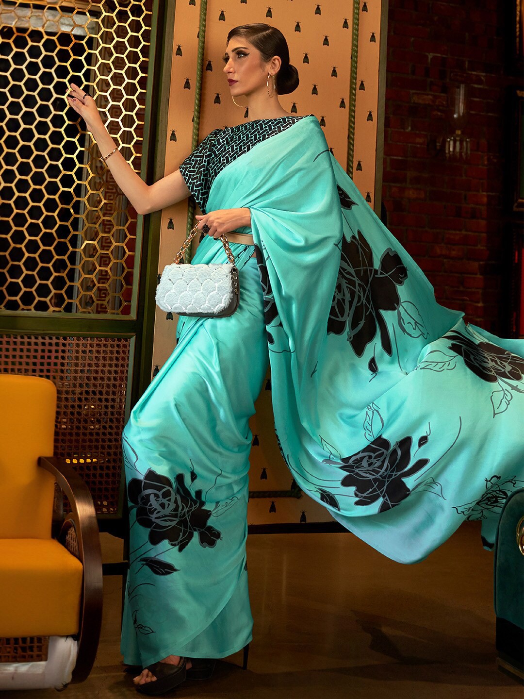 

Ishin Floral Satin Saree, Turquoise blue