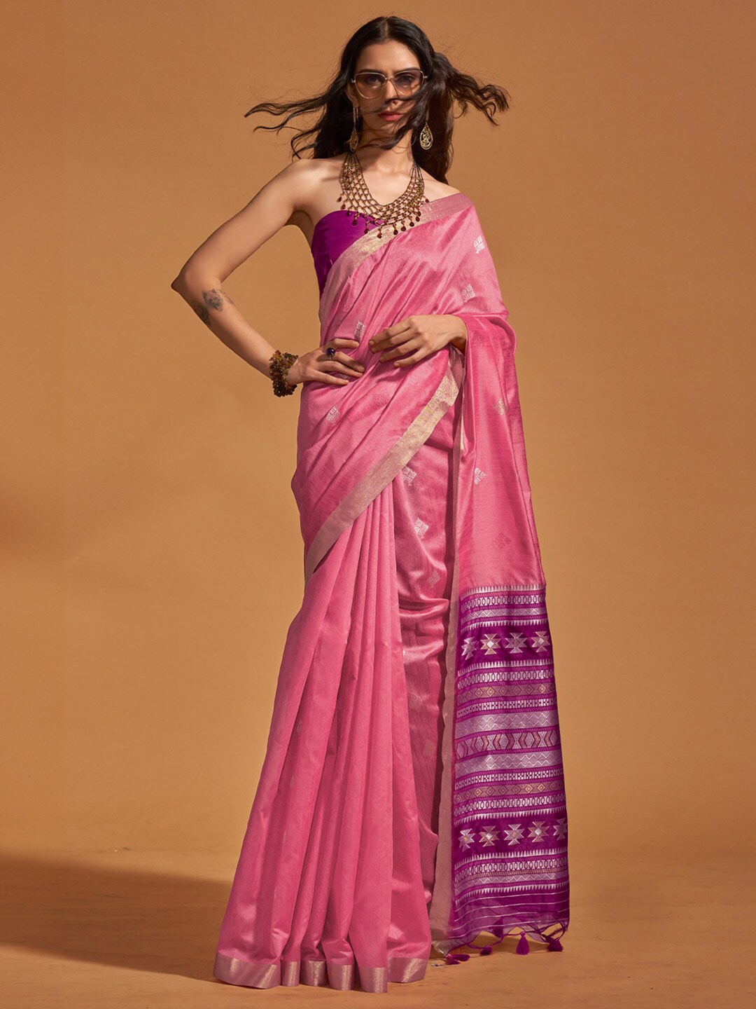 

Ishin Banarasi Saree, Pink