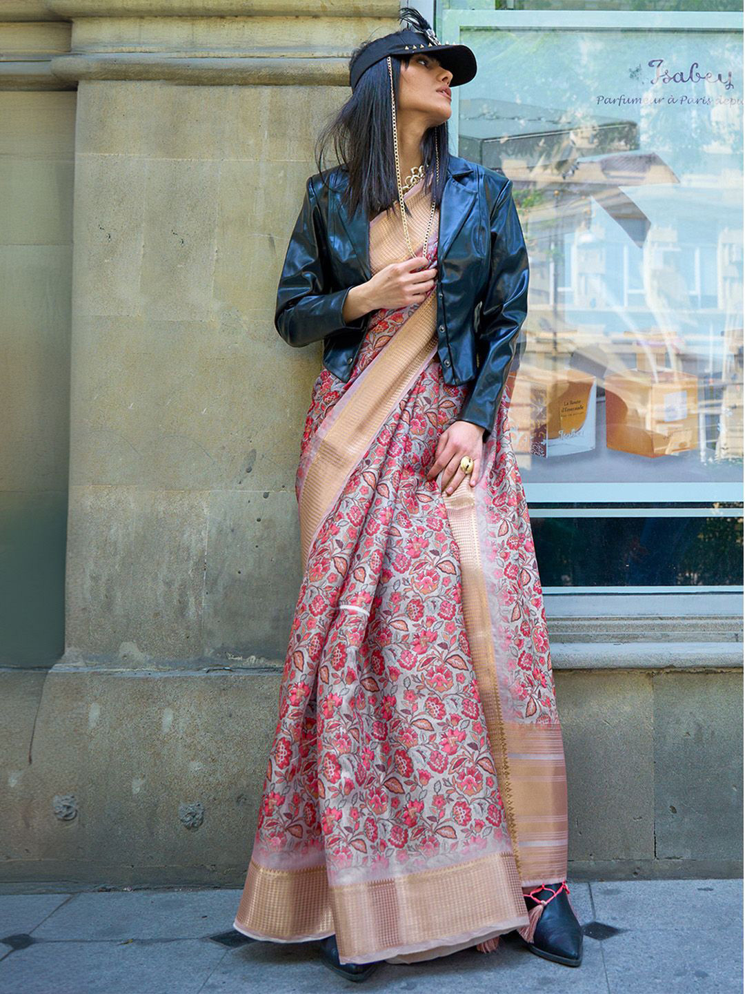 

Ishin Satin Saree, Peach