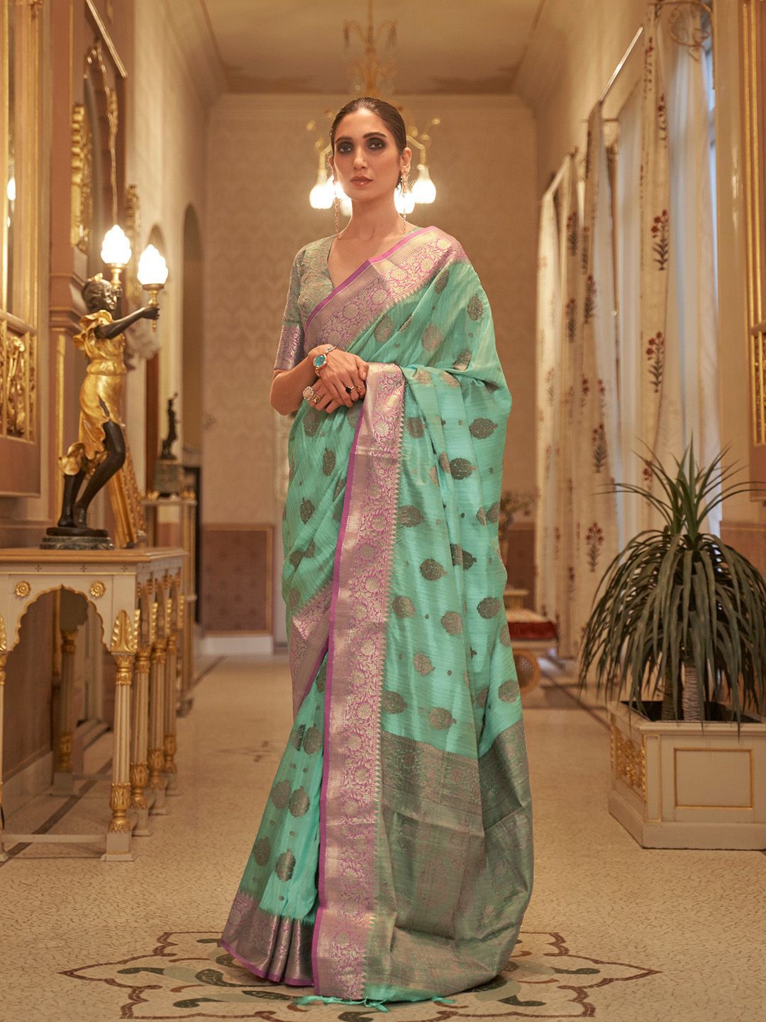 

Ishin Woven Design Banarasi Saree, Green
