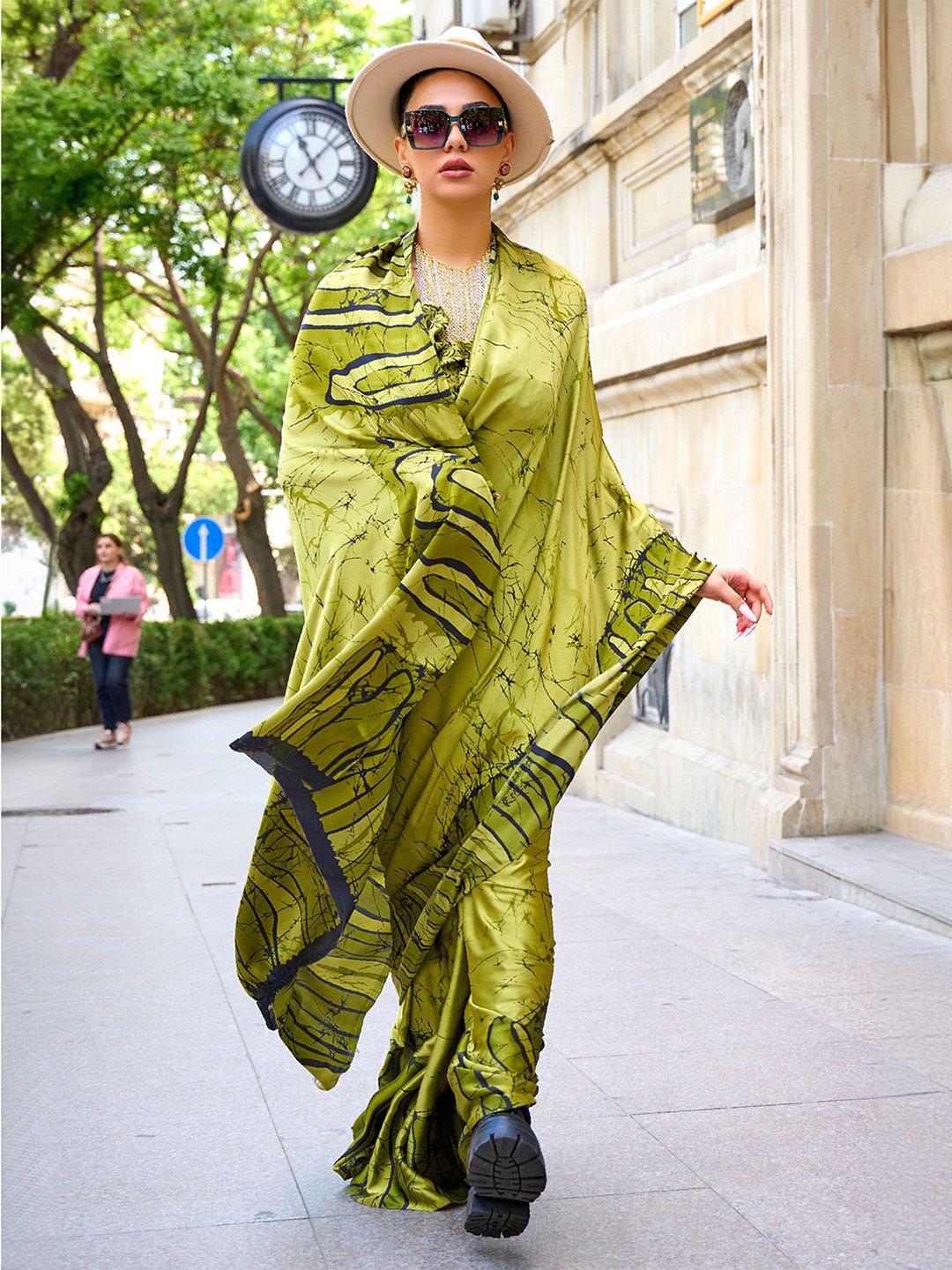 

Ishin Abstract Satin Saree, Green