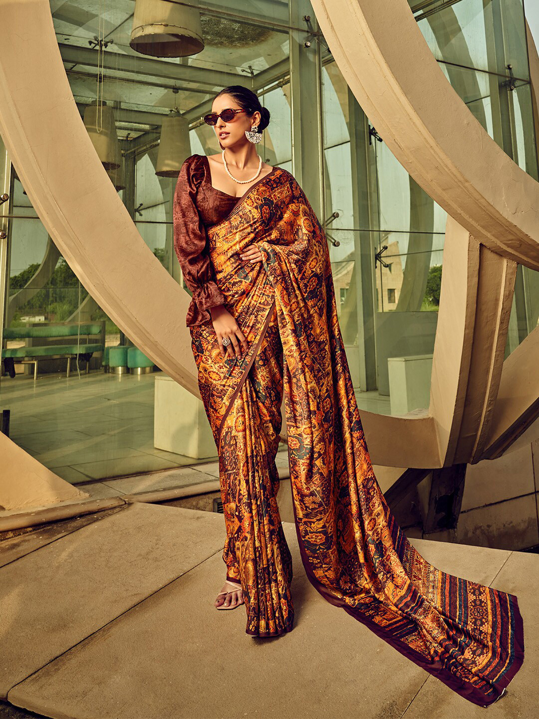 

Ishin Printed Satin Saree, Orange