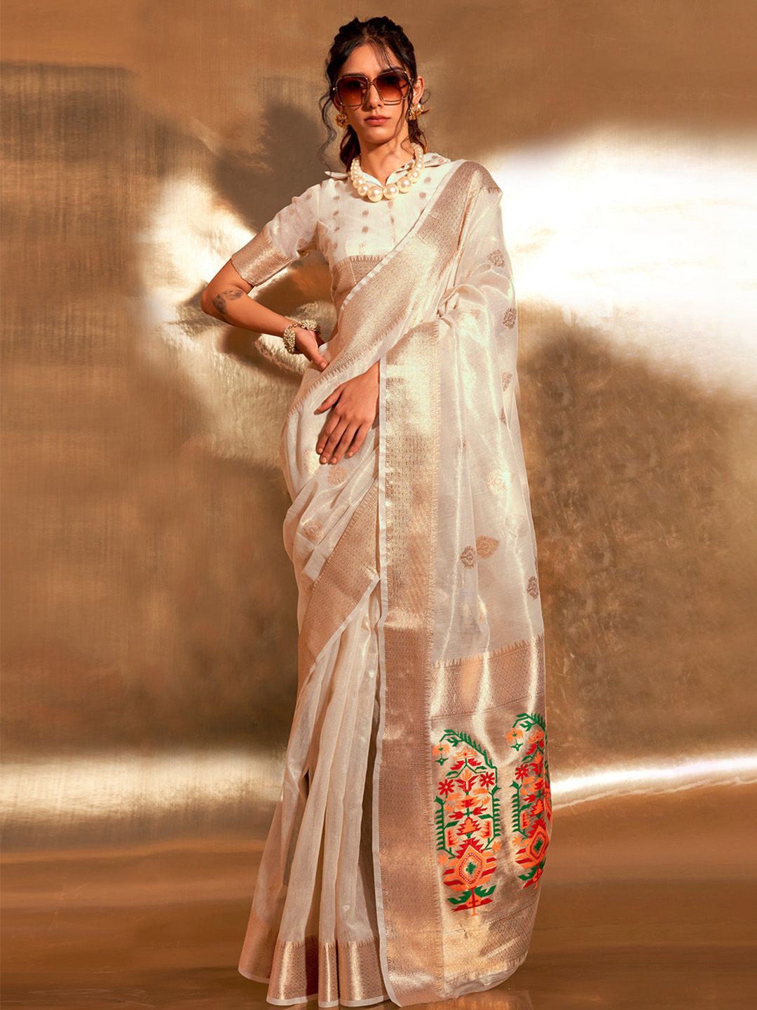 

Ishin Woven Design Zari Tissue Saree, Off white