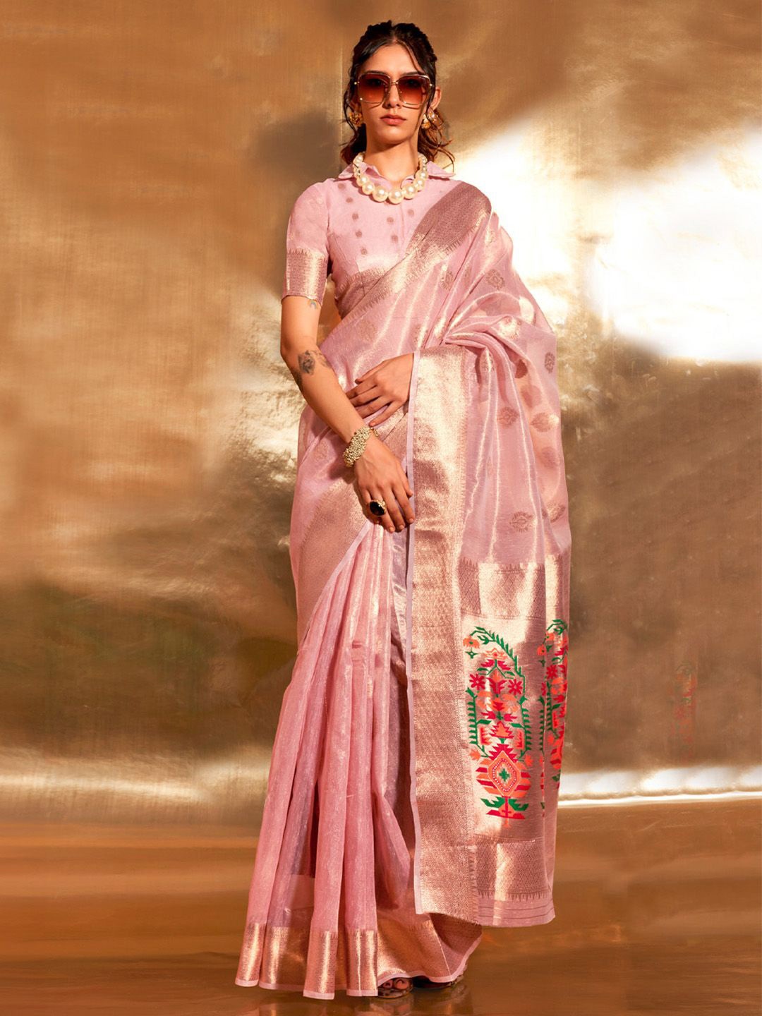 

Ishin Floral Zari Tissue Saree, Pink