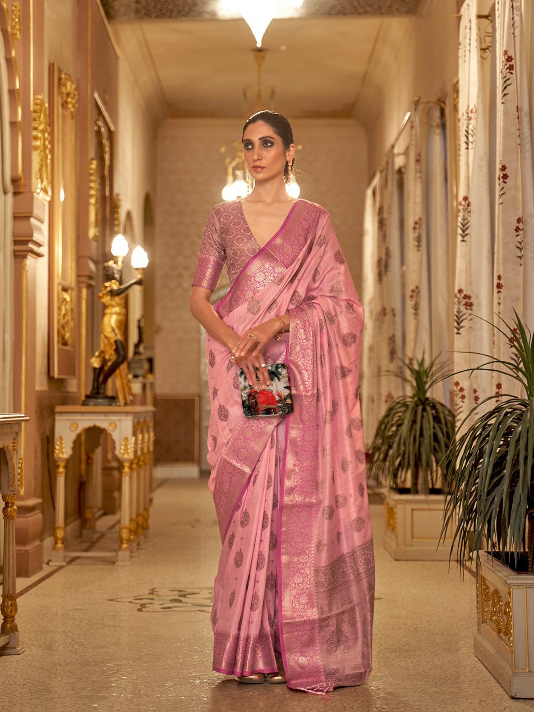 

Ishin Woven Design Zari Banarasi Saree, Pink