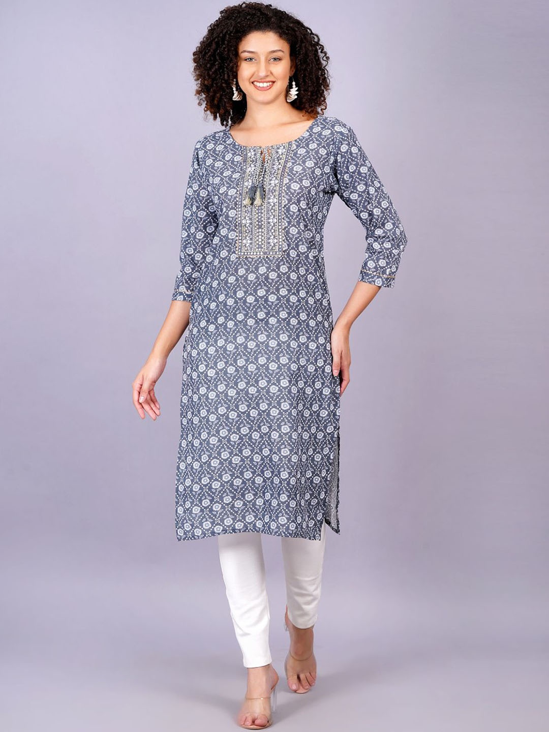 

JC4U Women Floral Printed Emblished Threade Embroidred Kurta, Blue