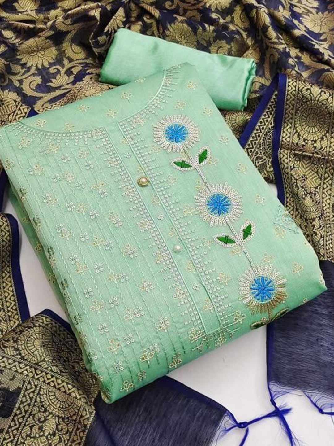 

Dori Embroidered Pure Cotton Unstitched Dress Material, Green