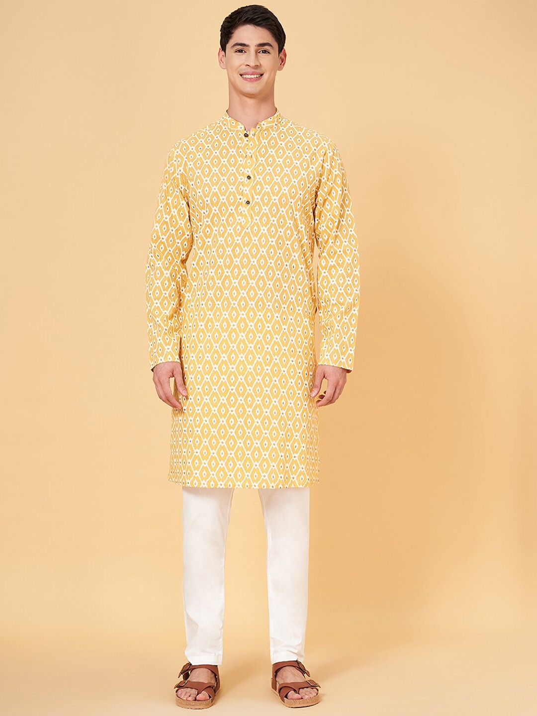 

indus route by Pantaloons Men Geometric Kurta, Yellow