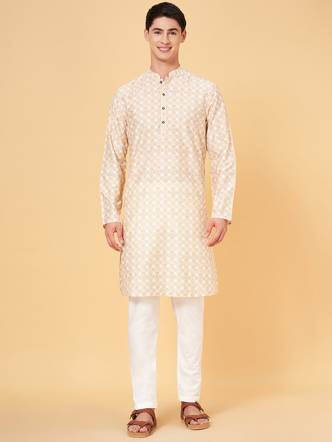 

indus route by Pantaloons Geometric Men Kurta, White