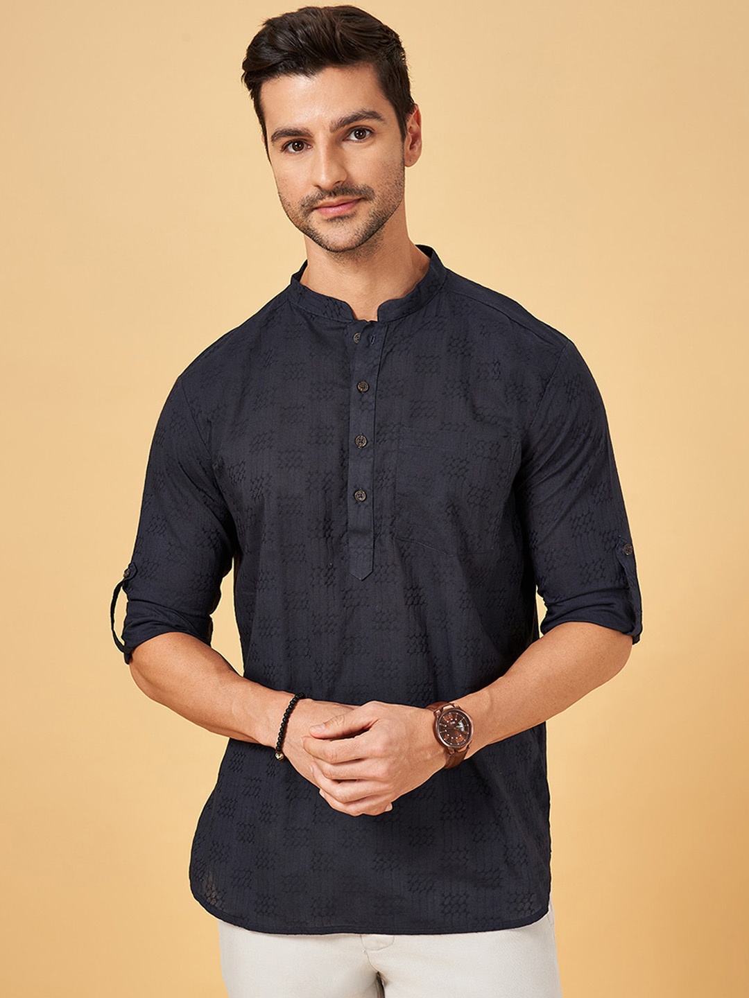 

indus route by Pantaloons Men Thread Work Dobby Kurta, Navy blue