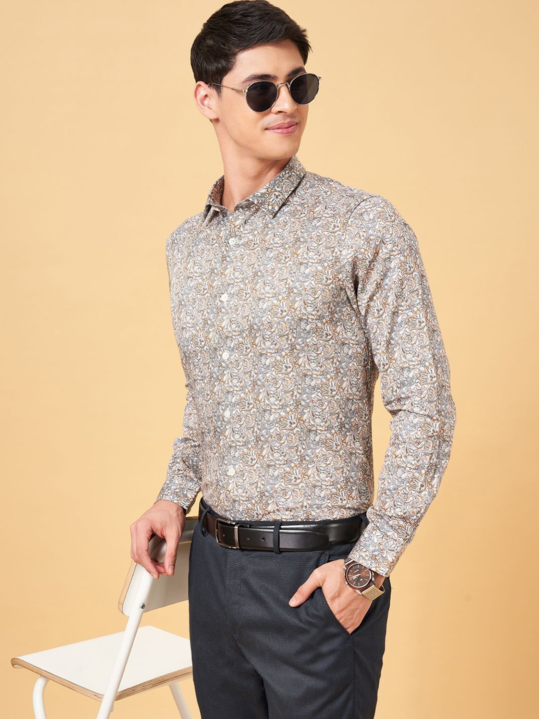 

Peregrine by Pantaloons Men Slim Fit Opaque Printed Party Shirt, Khaki