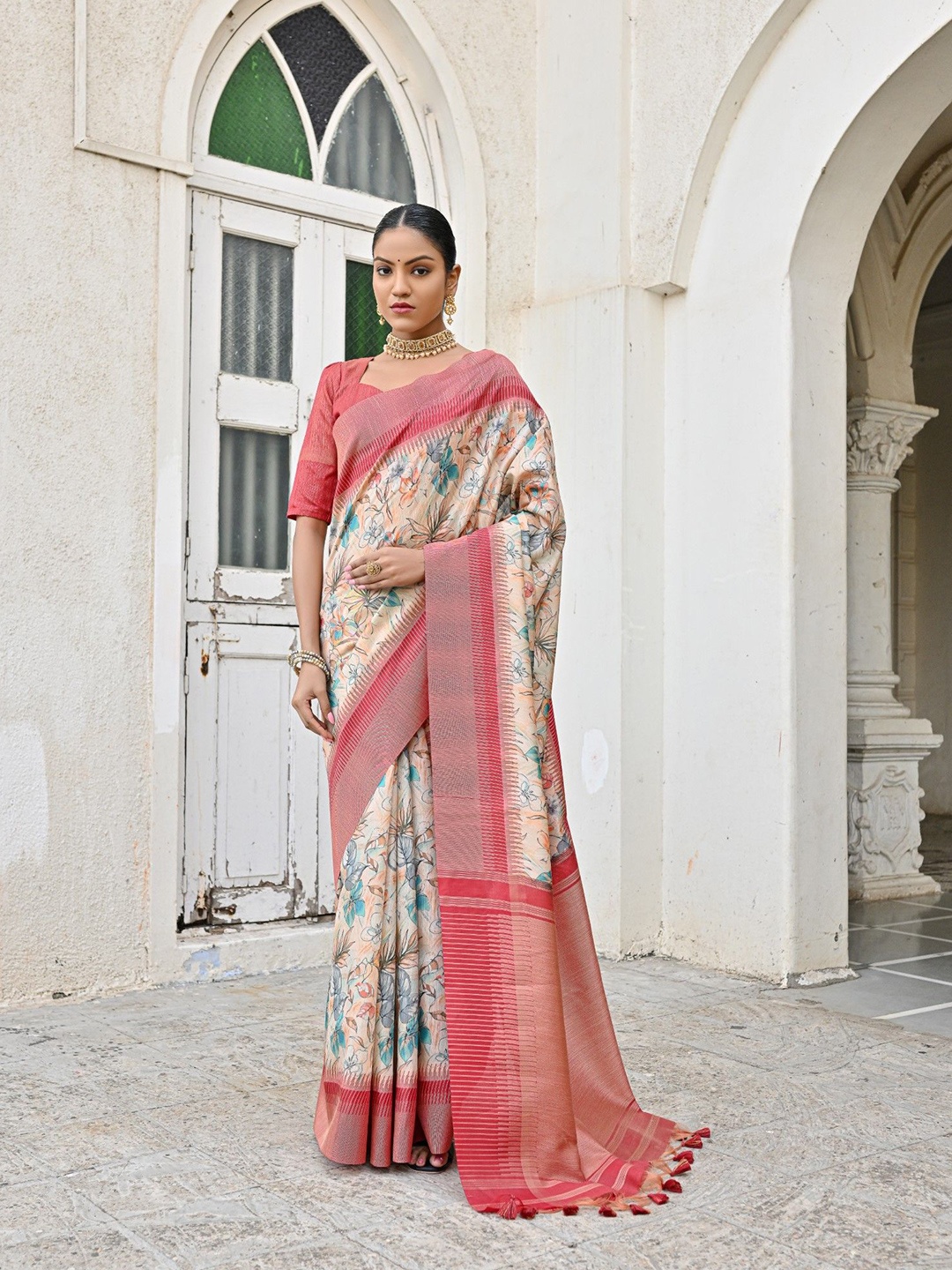 

VISHNU WEAVES Woven Design Zari Silk Blend Banarasi Saree, Turquoise blue
