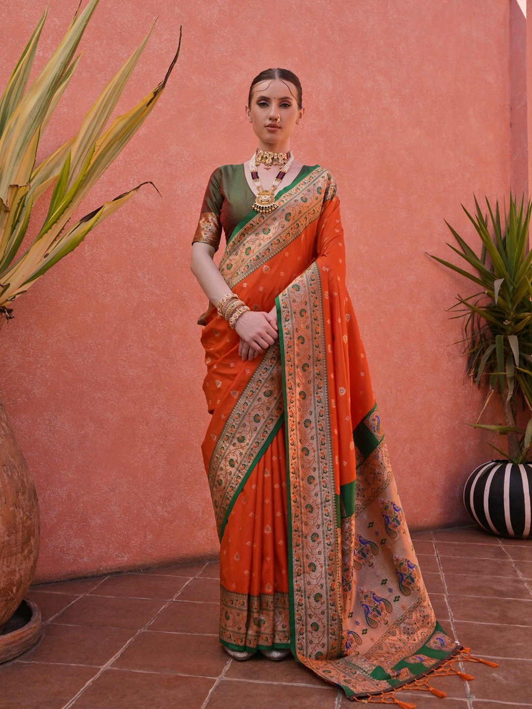 

VISHNU WEAVES Woven Design Zari Pure Silk Paithani Saree, Orange