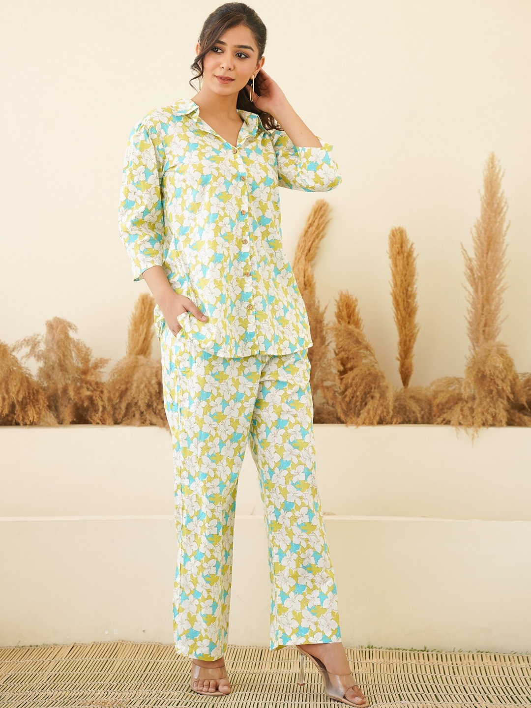 

VASANT APPAREL Floral Printed Shirt & Trousers Co-Ord, Green