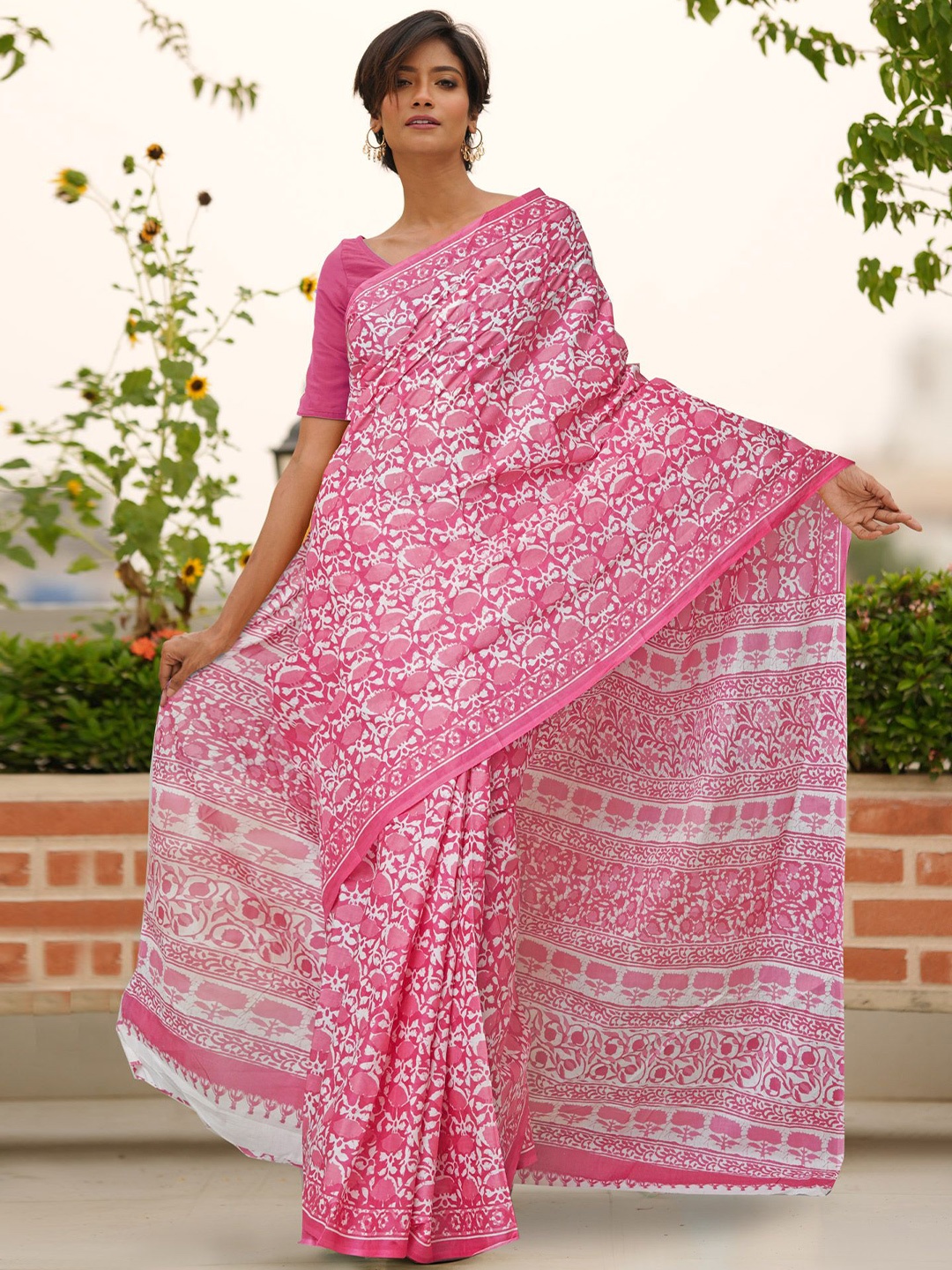 

Unnati Silks Ethnic Motifs Pure Cotton Handloom Block Print Saree, Pink