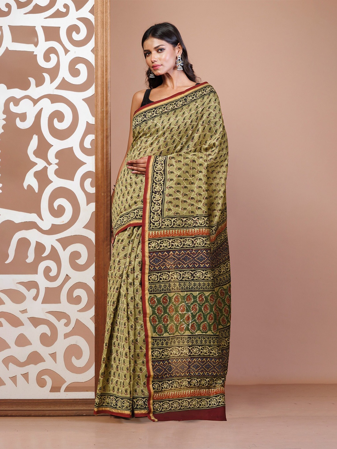 

Unnati Silks Paisley Silk Cotton Handloom Chanderi Saree, Green