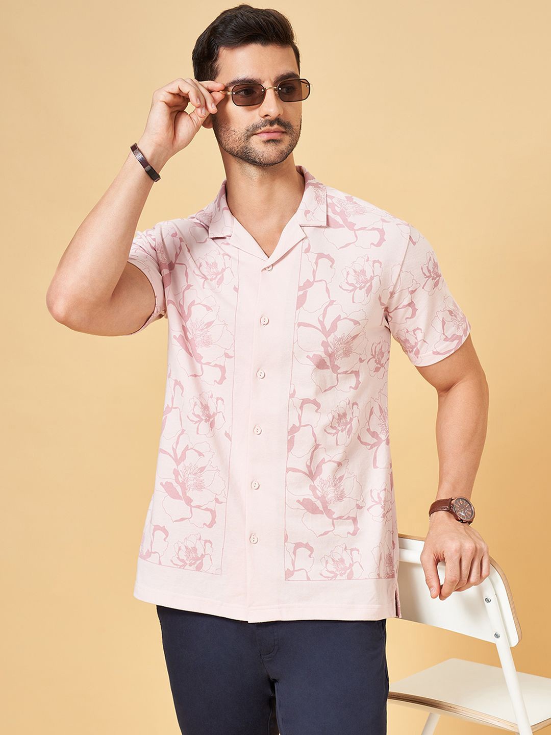 

BYFORD by Pantaloons Men V-neck Printed T-shirt, Pink