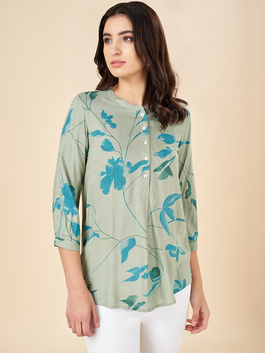 

AKKRITI BY PANTALOONS Floral Printed Mandarin Collar Tunic, Green