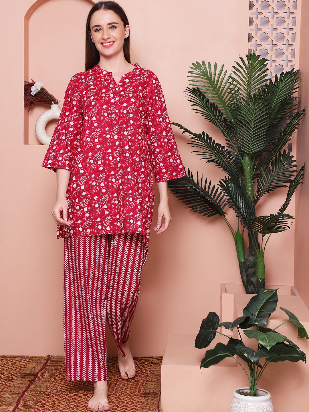 

Indreams Women Printed pure cotton Night suit, Pink