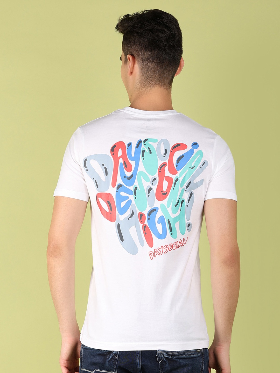 

V-Mart Men Printed Raw Edge Slim Fit T-shirt, White