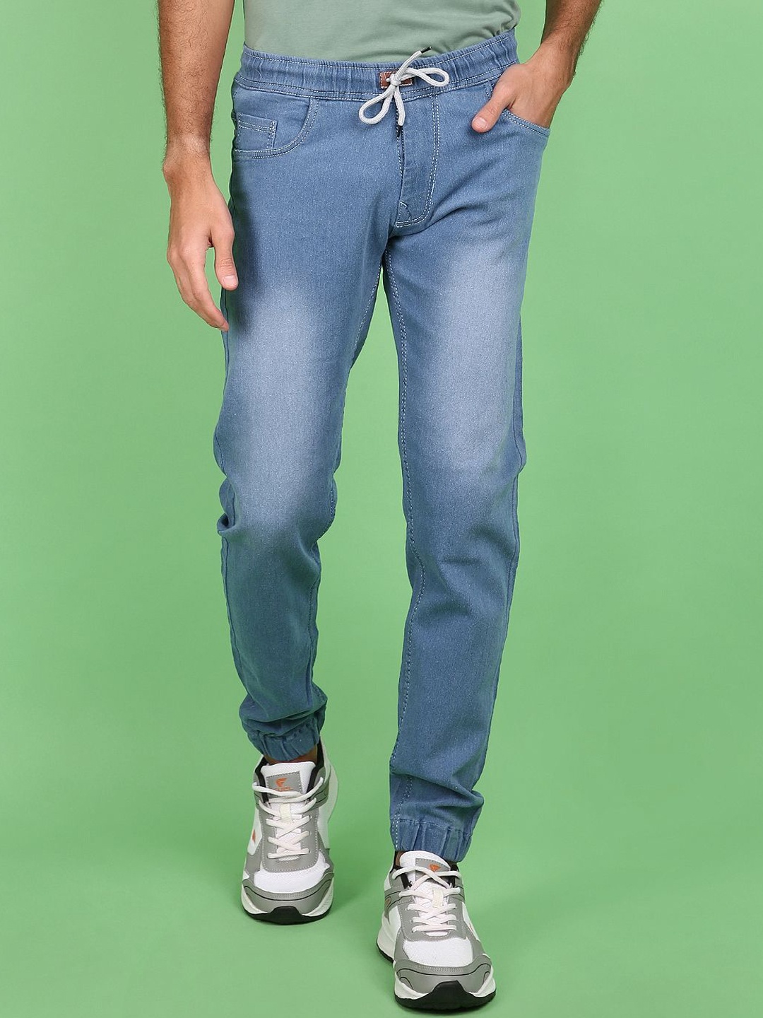 

V-Mart Men Low Distress Light Fade Jeans, Blue