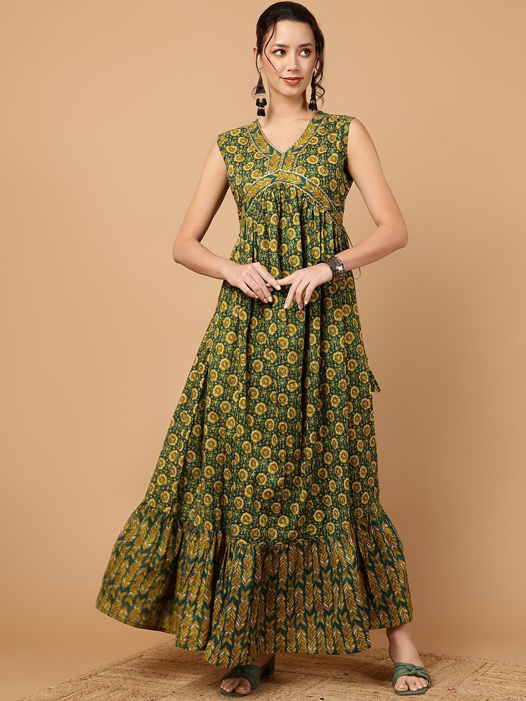 

WOMENCLICK Women Ethnic Motifs Printed Floral Anarkali Kurta, Green