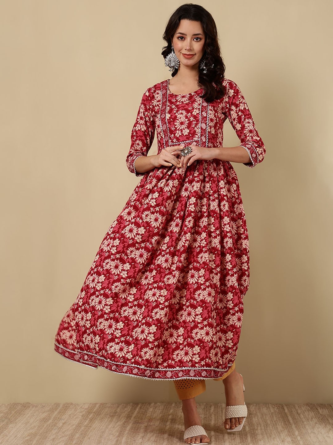

WOMENCLICK Women Ethnic Motifs Printed Floral Anarkali Kurta, Red