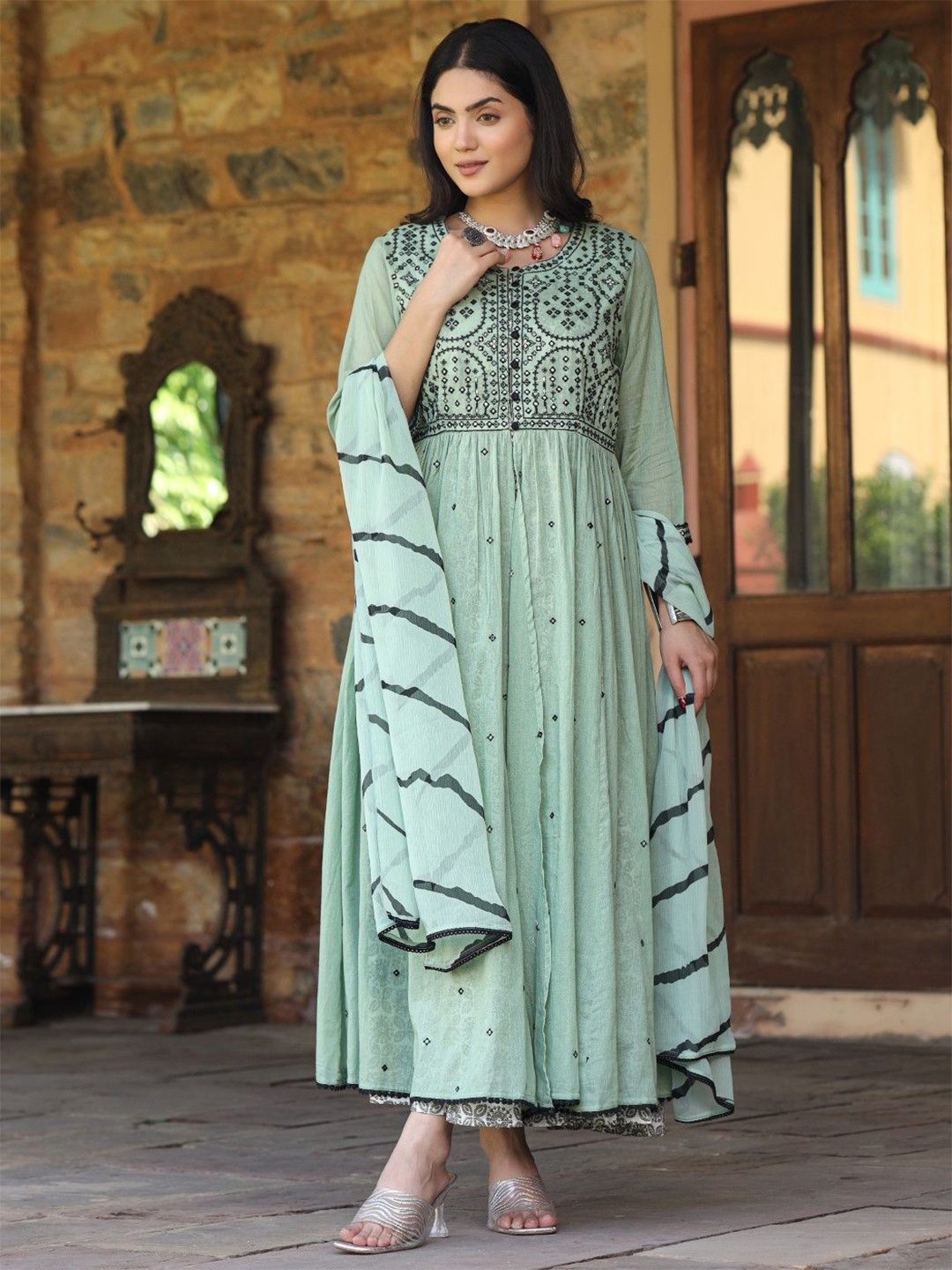 

Juniper Ethnic Motifs Print Embroidered Fit and Flare Maxi Ethnic Dress With Dupatta, Green